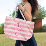 bolso con iniciales