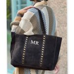 bolso con iniciales